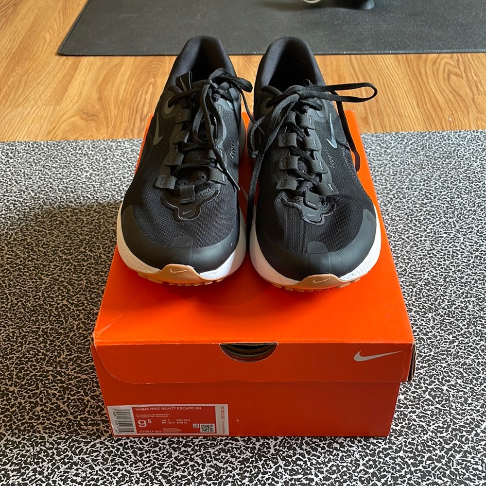 Women’s Nike React Escape Running Sneaker